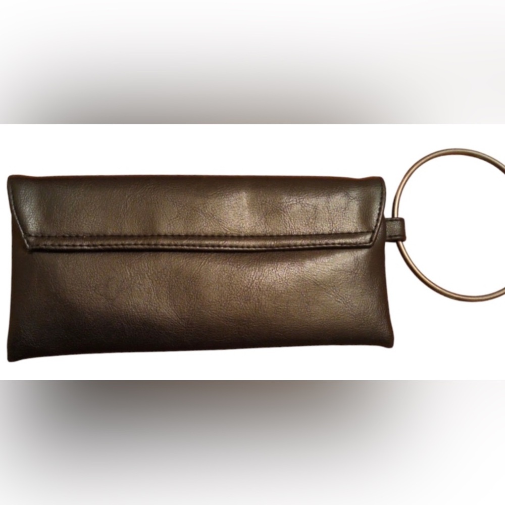 VICTORIAS SECRET WRISTLET WALLET - Picture 2 of 4